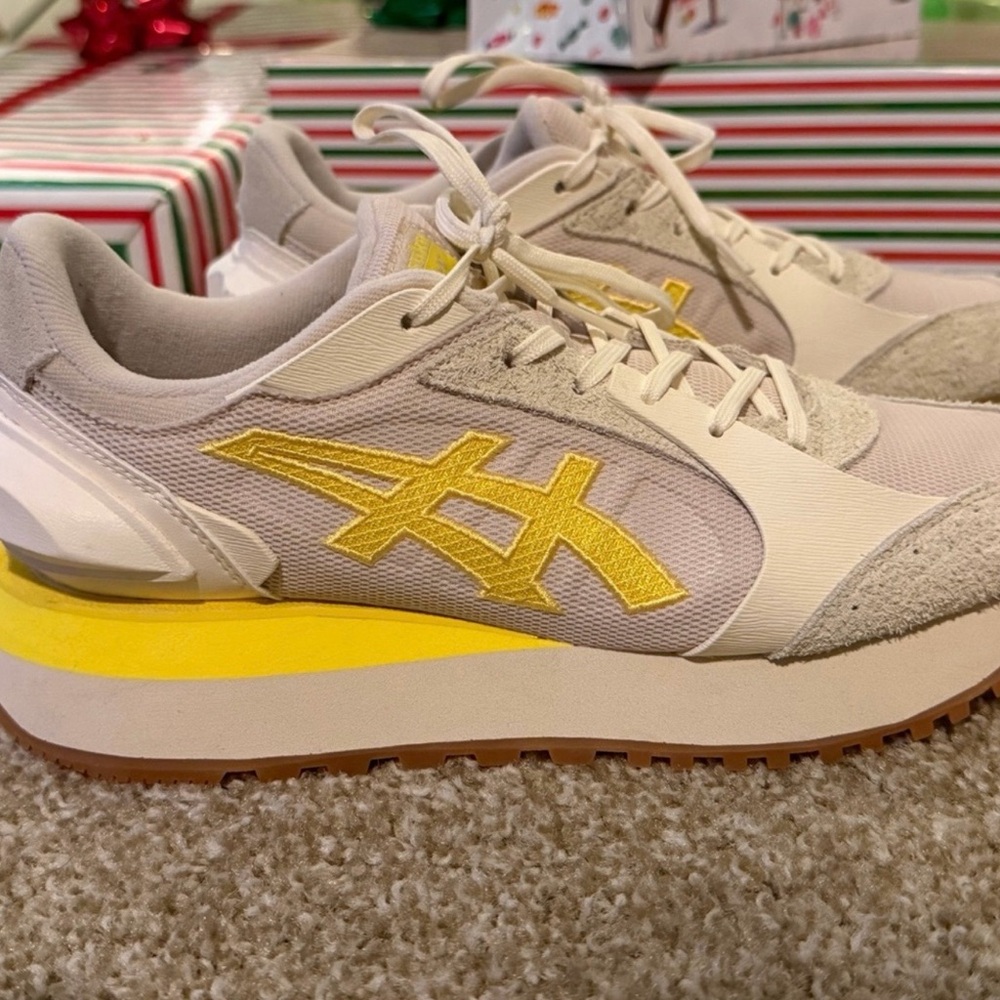 Onitsuka Tiger by Asics Yellow and Cream Sneakers - Picture 3 of 5